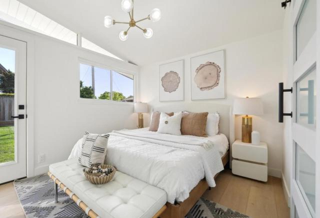 1009 Candlewood Avenue, Sunnyvale CA: https://media.crmls.org/mediaz/4f017dac-71de-4a9d-85c6-9fad8a36357f.jpg