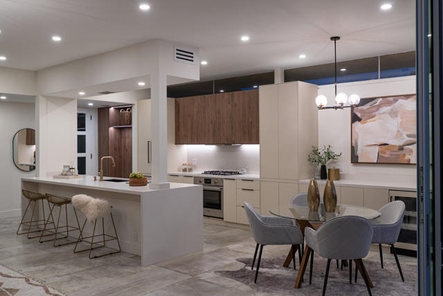 80 Lakeview Drive, Palm Springs CA: https://media.crmls.org/mediaz/4f02cecb-9087-40b5-89f2-ad3c56abc9cd.jpg