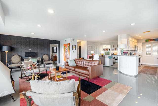 Image 7 of 48 For 2145 Southridge Drive