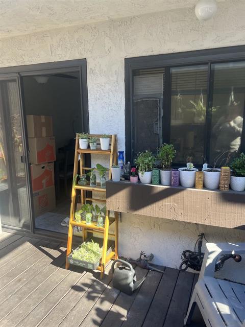 3823 Caminito Litoral, San Diego CA: https://media.crmls.org/mediaz/4f03503d-f3bb-47ec-b9fb-2549da08d3b8.jpg