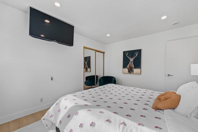 707 Santa Cruz Lane, Foster City CA: https://media.crmls.org/mediaz/4f03d5c0-66bd-40dd-afe1-77e324d70b55.jpg