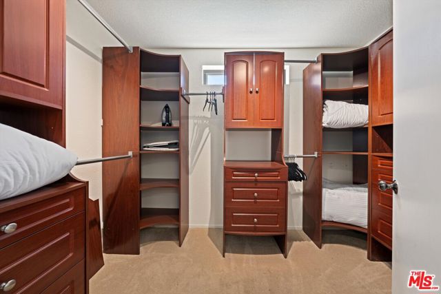 401 E San Rafael Drive, Palm Springs CA: https://media.crmls.org/mediaz/4f042605-b102-4f64-90c0-0c0ff24ae9f9.jpg