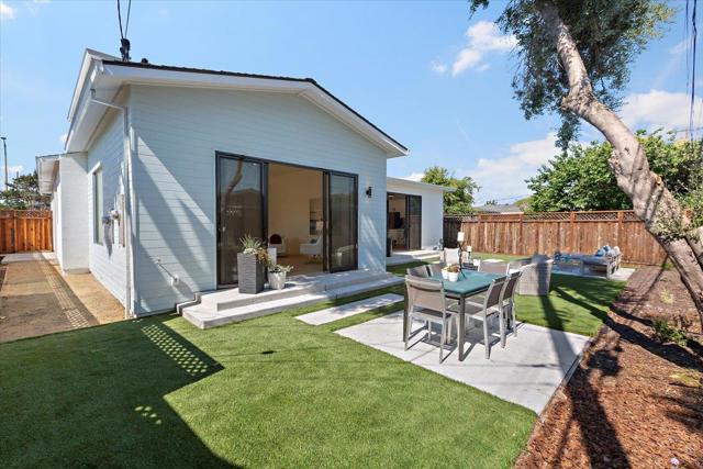 2572 Borax Drive, Santa Clara CA: https://media.crmls.org/mediaz/4f04b9cb-df31-4359-9239-ba12440de4b2.jpg