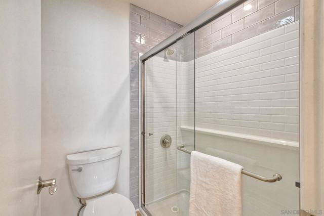 13260 Wimberly Sq, San Diego CA: https://media.crmls.org/mediaz/4f050a30-5d0f-4974-a8e5-5df17279acd9.jpg