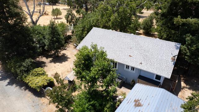 11835 Hobday Road, Wilton CA: https://media.crmls.org/mediaz/4f05acd2-1cf3-4c7a-96ee-9fba0a125a7f.jpg