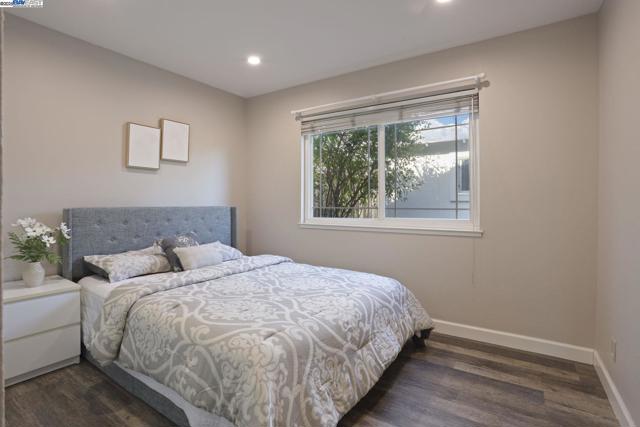 10034 Foxboro Cir, San Ramon CA: https://media.crmls.org/mediaz/4f064aca-b53a-4325-857e-14bda0fee1c6.jpg