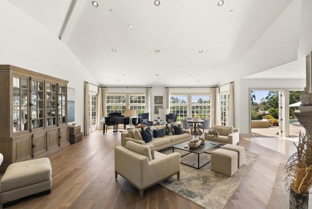 Detail Gallery Image 7 of 27 For 17309 via De Fortuna, Rancho Santa Fe,  CA 92067 - 6 Beds | 6/1 Baths