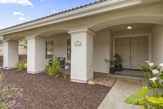 7024 Meadowview Court, Ventura CA: https://media.crmls.org/mediaz/4f09ee4d-50f6-4d2b-ae20-0dfc7dc58bc3.jpg