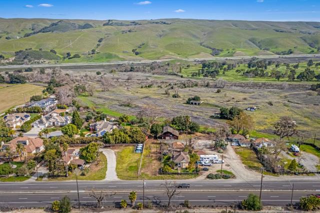 Image 18 of 91 For 584586 Monterey Road