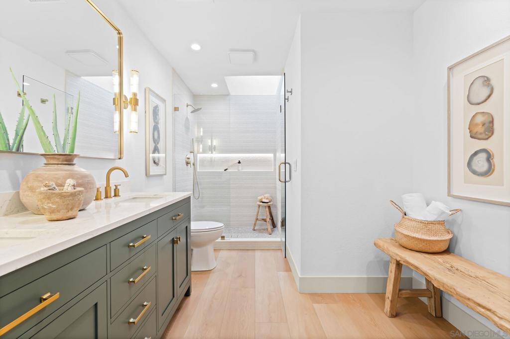 MLS #250037997SD image #18