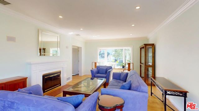 535 Woodbury Road photo 2