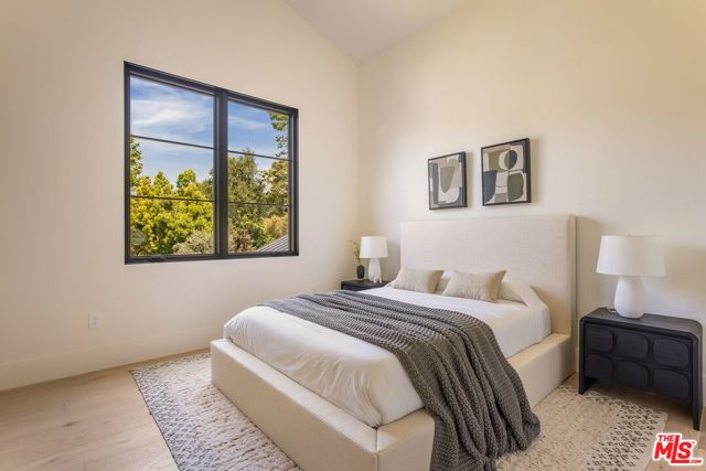1749 Mandeville Lane, Los Angeles CA: https://media.crmls.org/mediaz/4f0ab265-4596-4e3a-8f8d-000afb01e885.jpg