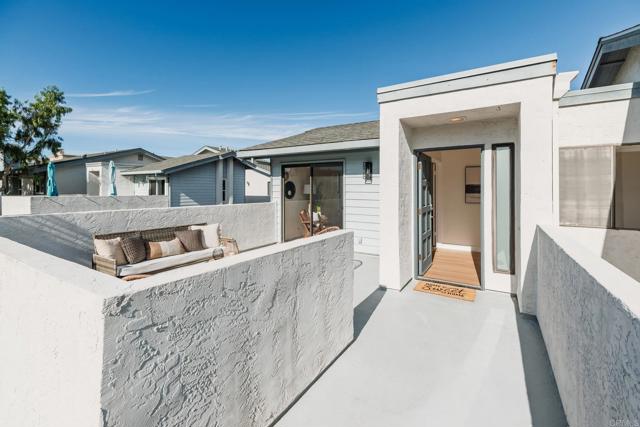 Detail Gallery Image 2 of 47 For 4085 Crystal Dawn Ln #201,  San Diego,  CA 92122 - 2 Beds | 2 Baths