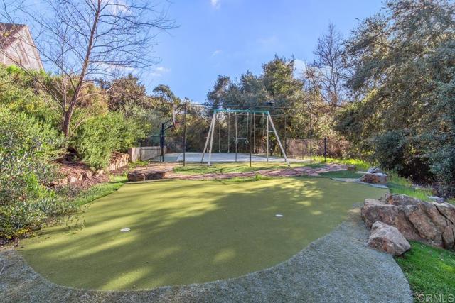 Image 8 of 49 For 45562 La Cruz Drive