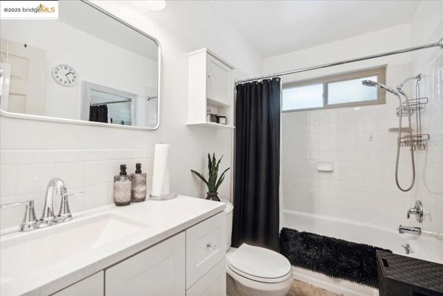 2630 Oliver Drive, Hayward CA: https://media.crmls.org/mediaz/4f0c81b6-a02b-47b2-81c0-253be4687b07.jpg