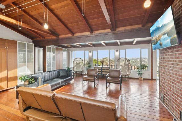 Detail Gallery Image 3 of 56 For 4322 Vista Coronado Dr, Chula Vista,  CA 91910 - 3 Beds | 3 Baths