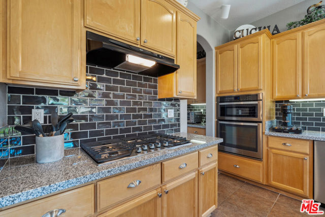 11051 Fiore Drive, Rancho Cordova CA: https://media.crmls.org/mediaz/4f0dd8fa-e088-4ac7-acbf-ac49a842a7f7.jpg