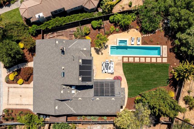 881 Highlands Circle, Los Altos CA: https://media.crmls.org/mediaz/4f0e33e2-7a6a-4b90-9423-bcea7f059546.jpg
