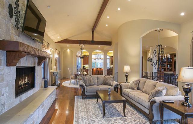 1150 Pine St, Coronado CA: https://media.crmls.org/mediaz/4f0eafc2-927c-4cc0-a1a1-e6275def8ec7.jpg