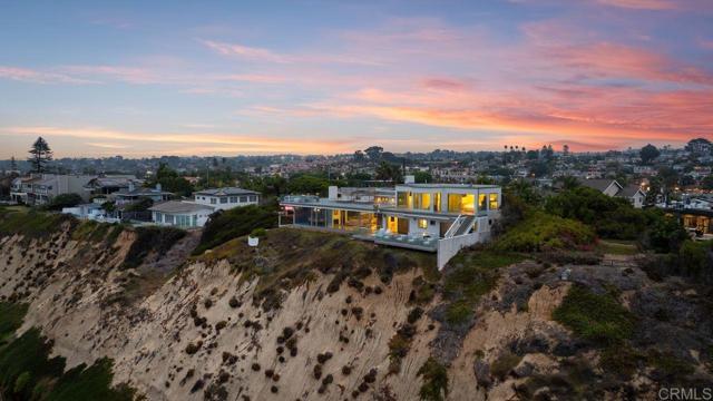 Detail Gallery Image 37 of 47 For 806 4th St, Encinitas,  CA 92024 - 5 Beds | 5/2 Baths