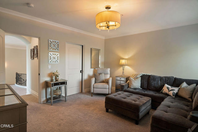 1069 Corte Barroso, Camarillo CA: https://media.crmls.org/mediaz/4f0f1d9b-72aa-477e-b52c-3fb4646c1589.jpg