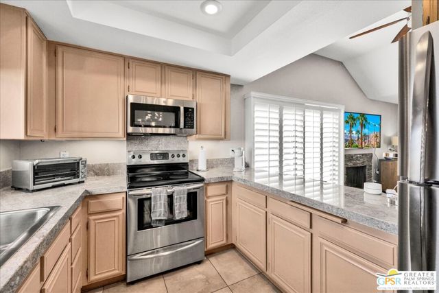 1678 Paseo De La Palma, Palm Springs CA: https://media.crmls.org/mediaz/4f0f26fd-2e24-4243-a27b-e63ff4c4bfdf.jpg