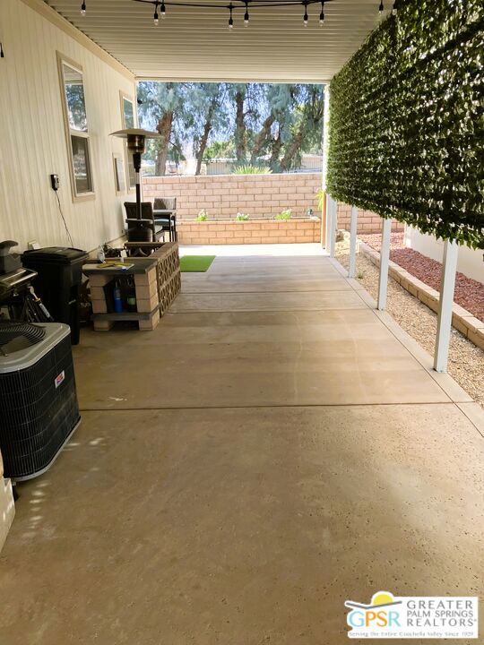 17640 Corkill Road, Desert Hot Springs CA: https://media.crmls.org/mediaz/4f0f7427-6b88-47ff-83b9-7d7beed62023.jpg