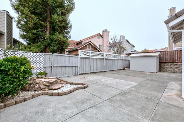 559 Topley Court, Vallejo CA: https://media.crmls.org/mediaz/4f0f748a-25fe-4b87-a54b-1908379d60ed.jpg