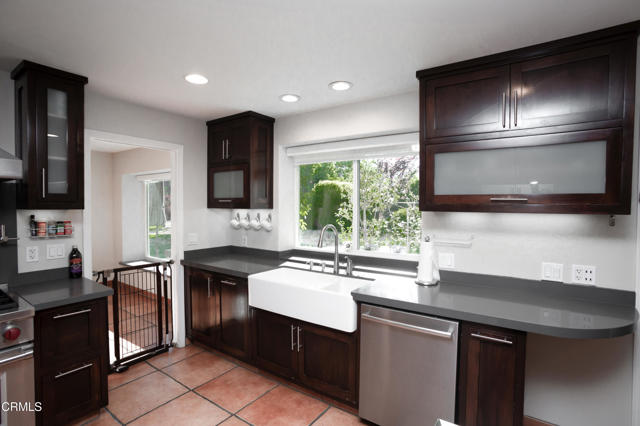 Detail Gallery Image 13 of 26 For 548 Live Oak Circle Dr, Calabasas,  CA 91302 - 5 Beds | 3 Baths