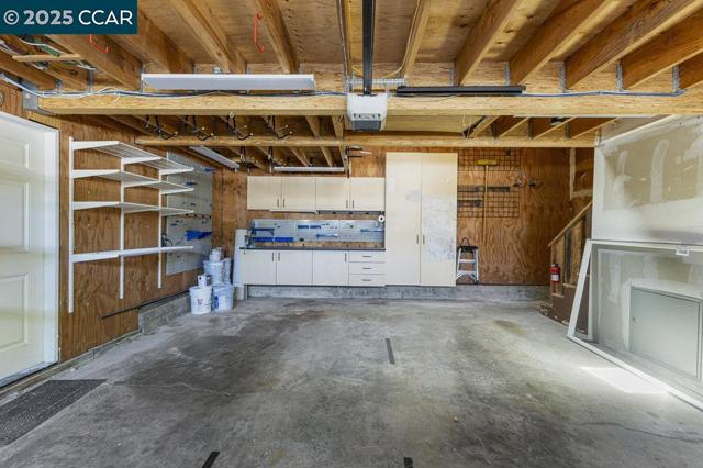 41 Iris Ln, Walnut Creek CA: https://media.crmls.org/mediaz/4f10ded6-2863-4135-ac03-a5bb931cb901.jpg