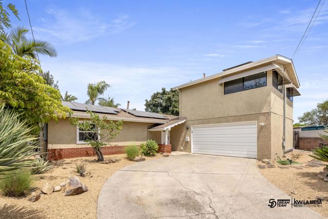 Detail Gallery Image 1 of 41 For 8195 Chaz Pl, La Mesa,  CA 91942 - 5 Beds | 3 Baths