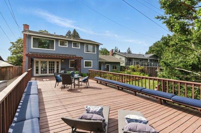 3642 Mcnulty Way, Redwood City CA: https://media.crmls.org/mediaz/4f13161d-bc43-44a6-b68b-8d1c8f232abe.jpg