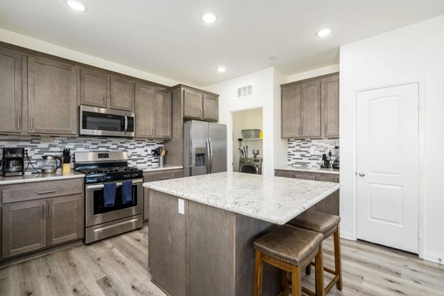 Image 19 of 38 For 9705 Puesta Del Sol Place