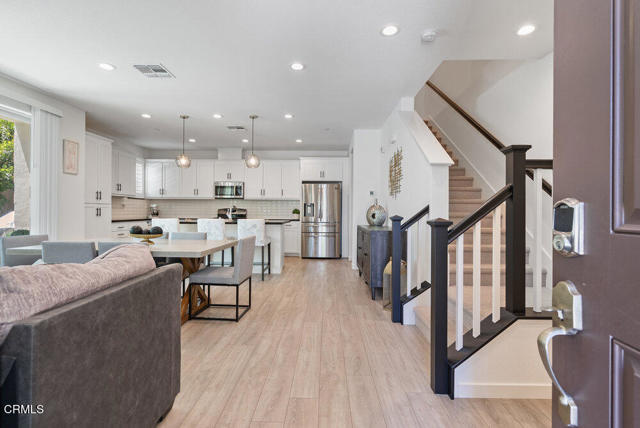Detail Gallery Image 3 of 20 For 17065 Laurel Rd, Morgan Hill,  CA 95037 - 3 Beds | 2/1 Baths