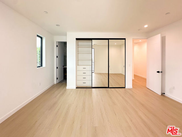 13843 Burbank Boulevard, Sherman Oaks CA: https://media.crmls.org/mediaz/4f14cf49-ffed-41ba-8dc6-151b594225cb.jpg