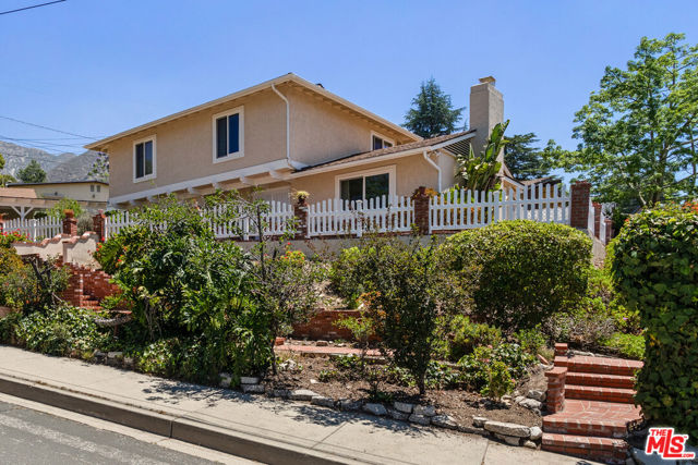 3461 Brookhill Street photo 2