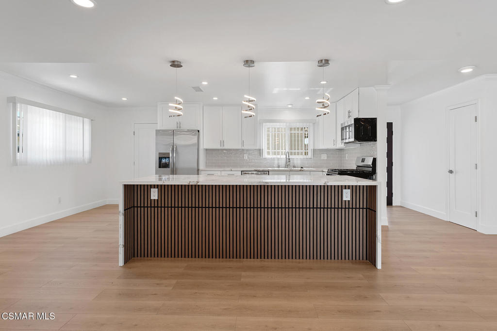 MLS #225004078 image #3