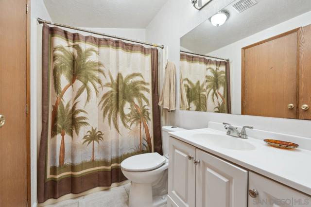 1831 Nova Gln, Escondido CA: https://media.crmls.org/mediaz/4f177f3e-5751-4926-81ac-6a661fc7811b.jpg