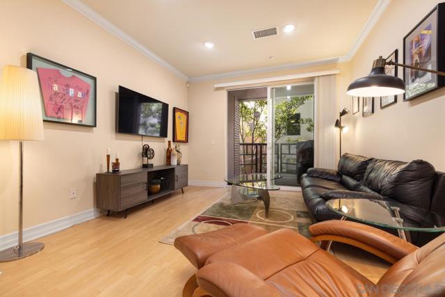 1225 ISLAND AV, San Diego CA: https://media.crmls.org/mediaz/4f17b2ac-5cbe-455b-ba7b-2950d64b42b3.jpg