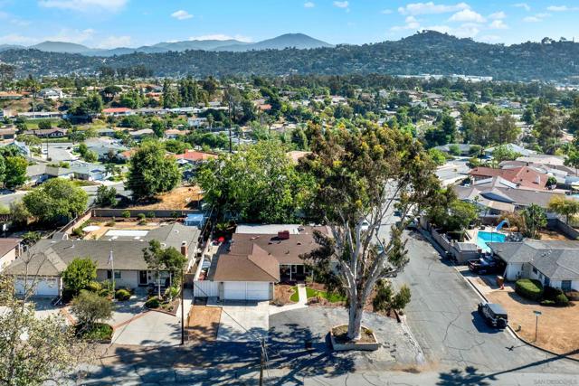 1945 Wedgemere Road, El Cajon CA: https://media.crmls.org/mediaz/4f17c04e-37b5-4a95-b24c-725df655615b.jpg