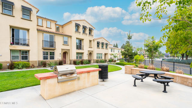 5057 Robles Street, Camarillo CA: https://media.crmls.org/mediaz/4f182755-8de6-4ca2-88ef-06c0c34548e1.jpg