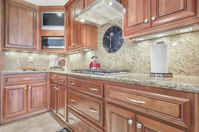 76099 Impatiens Circle, Palm Desert CA: https://media.crmls.org/mediaz/4f19381e-7405-4209-9dc4-b18a8aa950e6.jpg