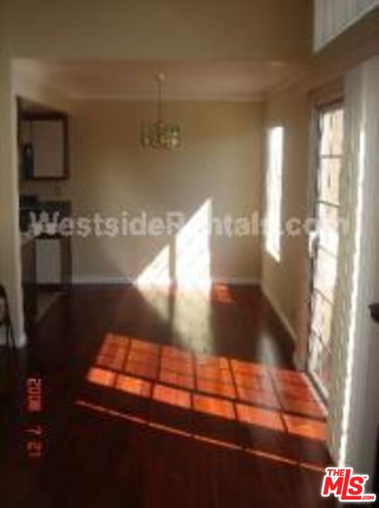 1652 COLBY Avenue, Los Angeles CA: https://media.crmls.org/mediaz/4f1964bf-f39b-463b-b700-cb07087b9ce5.jpg