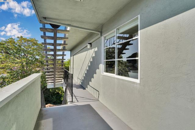 415 Cornell Ave, Albany CA: https://media.crmls.org/mediaz/4f19f46a-714d-4dd5-8e3a-ecf767344af5.jpg