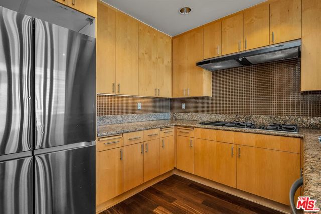 11847 Gorham Avenue, Los Angeles CA: https://media.crmls.org/mediaz/4f1a7761-0220-4684-937c-3a892116ee6e.jpg