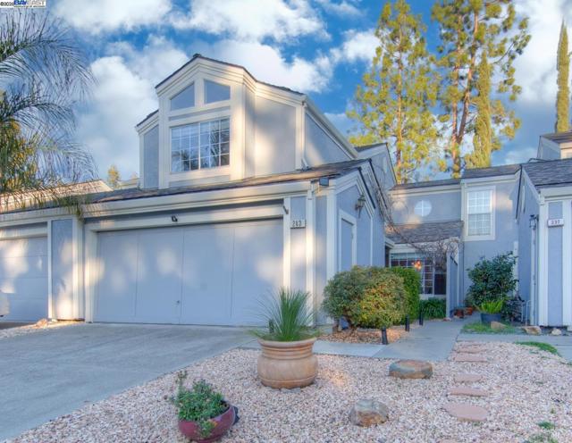 243 Northwood Commons, Livermore CA: https://media.crmls.org/mediaz/4f1a8e4d-0161-4e71-8dc5-f22510bbcf6c.jpg