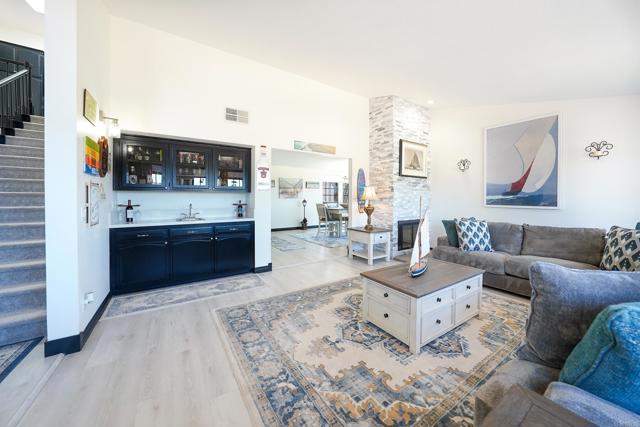Image 40 of 72 For 23767 Moonglow Ct