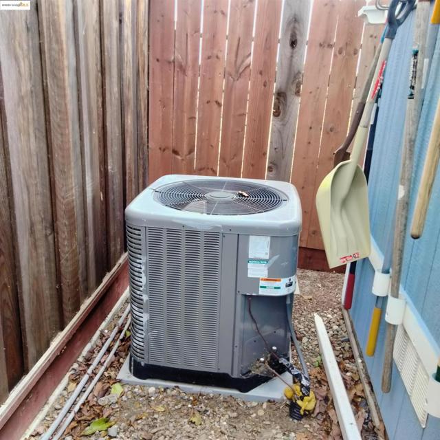 216 Orangevale, Pittsburg CA: https://media.crmls.org/mediaz/4f1b9514-a2dd-4f14-91eb-d8ae3a292c28.jpg