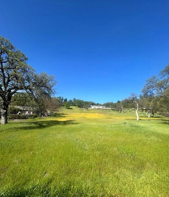 19630 Donkey Hill Road, Hidden Valley Lake CA: https://media.crmls.org/mediaz/4f1c1863-73d9-4e64-a3d6-fad5030bc6e3.jpg