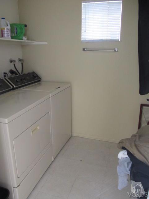 Detail Gallery Image 10 of 13 For 2713 Antonio Dr #106,  Camarillo,  CA 93010 - 2 Beds | 2 Baths